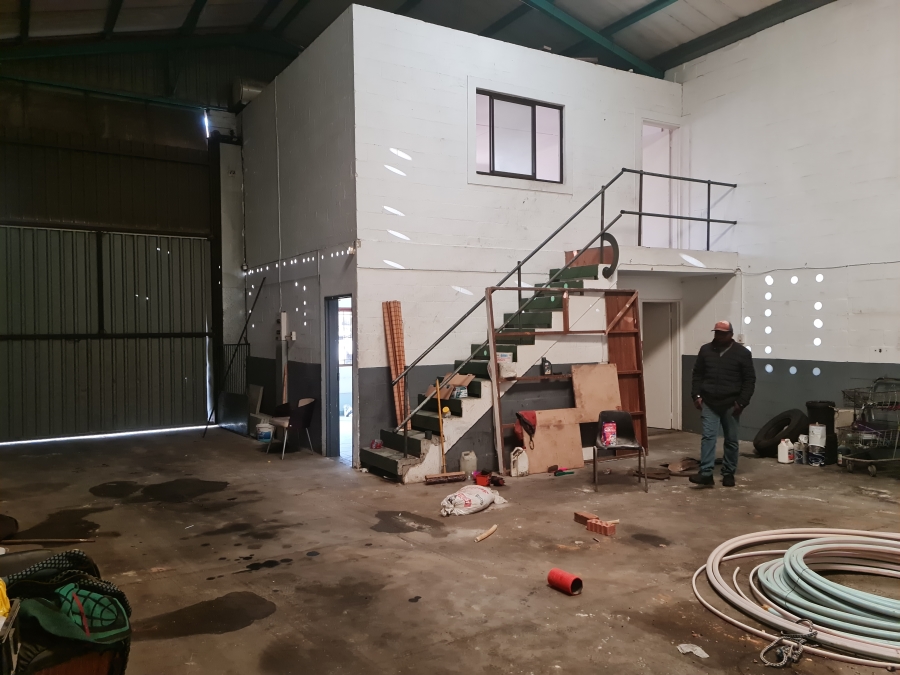 To Let commercial Property for Rent in Gants Plaza Western Cape